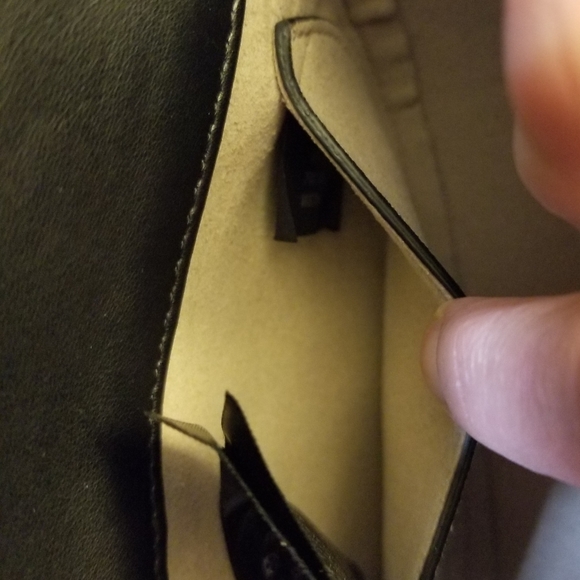 Stella McCartney Studded Logo Saddle Half Moon Croc-Embossed Black Shoul… - Picture 10 of 10